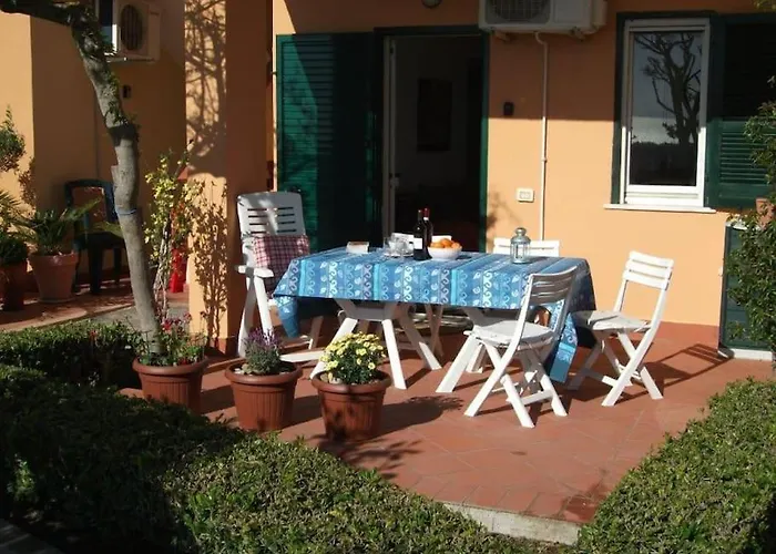 Charming Two-bedroom In Southern Italy 公寓